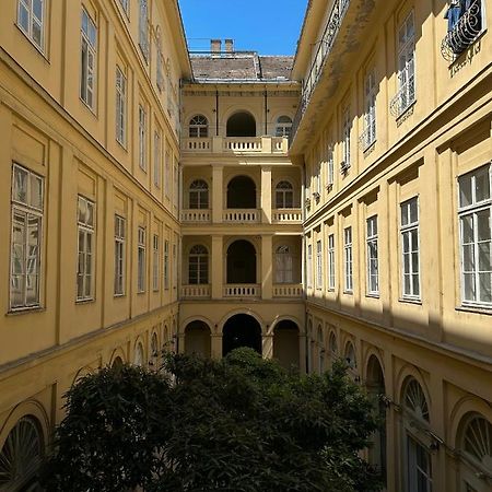 Апартаменты Old Town Apart Будапешт Экстерьер фото